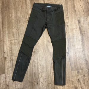 Athleta petite moto leggings 🌱